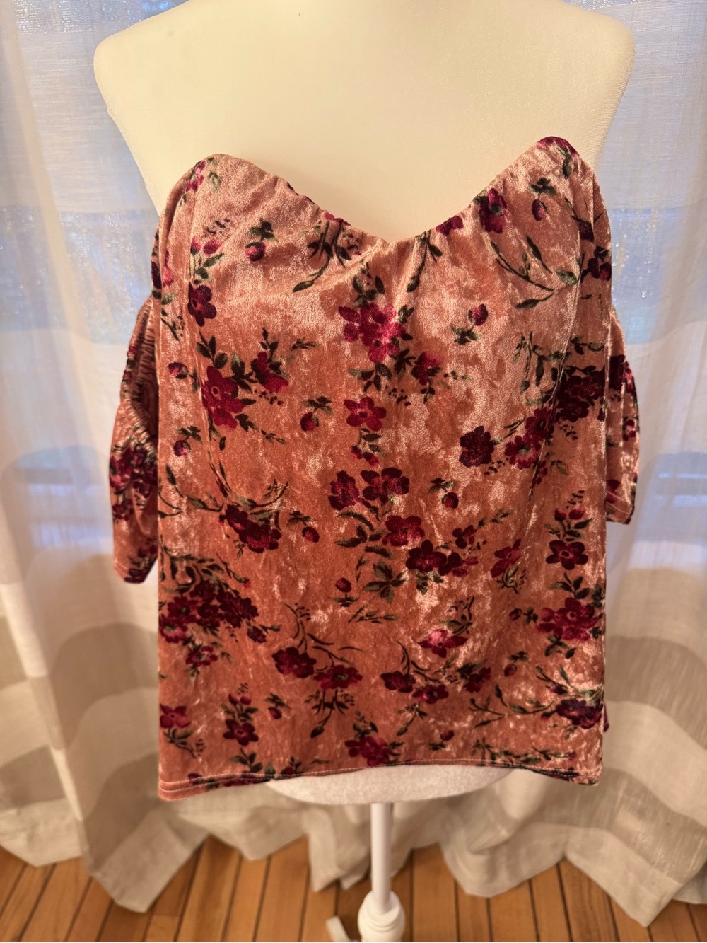 miami Rose Pink Floral Velvet Off-Shoulder Top